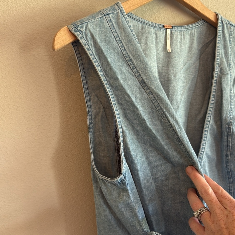 Free People Lala Lace Up Vest Light Denim Wash Women's XL - Picture 7 of 11
